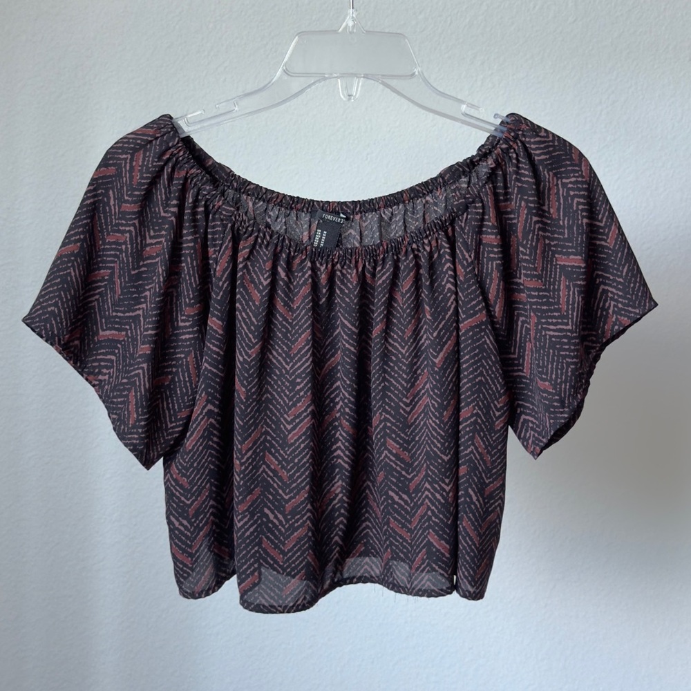 Forever 21 Black and Red Chevron Women's Top, size M